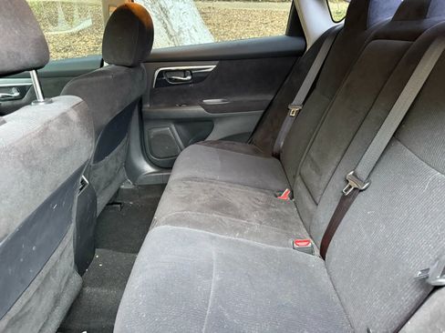 Used 2013 Nissan Altima 3.5 SV image 16