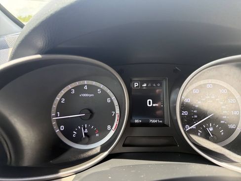 Used 2018 Hyundai Santa Fe Sport AWD/4WD image 12