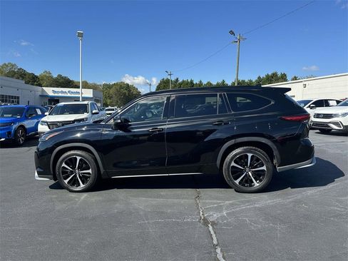 Used 2022 Toyota Highlander XSE image 24