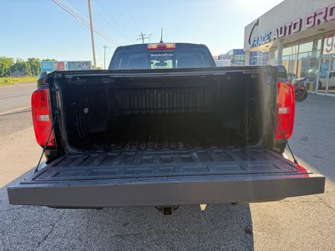 Used 2018 Chevrolet Colorado Z71 AWD/4WD image 36