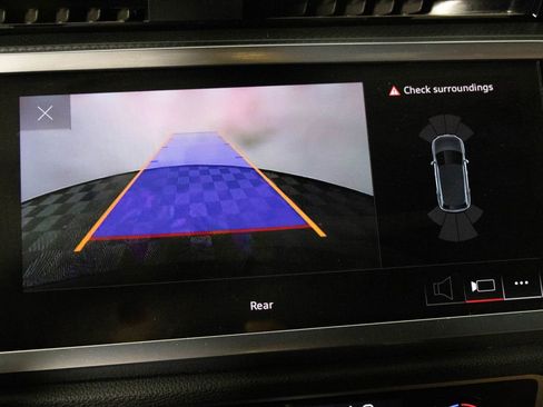 Used 2024 Audi Q3 2.0T Premium image 6