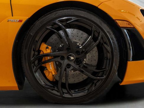Used 2024 McLaren 750S Spider RWD image 49