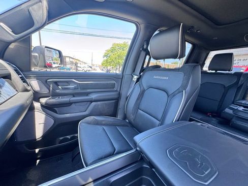 New 2026 RAM 1500 Laramie AWD/4WD image 15