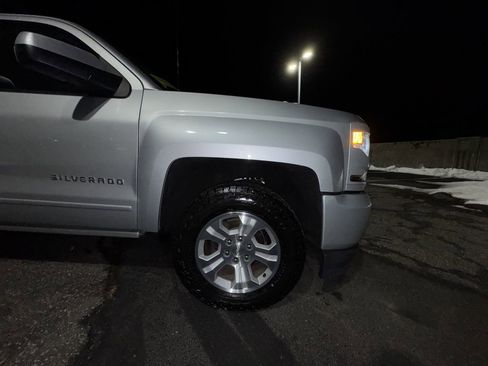 Certified 2018 Chevrolet Silverado 1500 LT w/ All Star Edition image 23