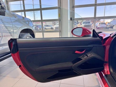 Used 2025 Porsche 718 Cayman GT4 RS image 14