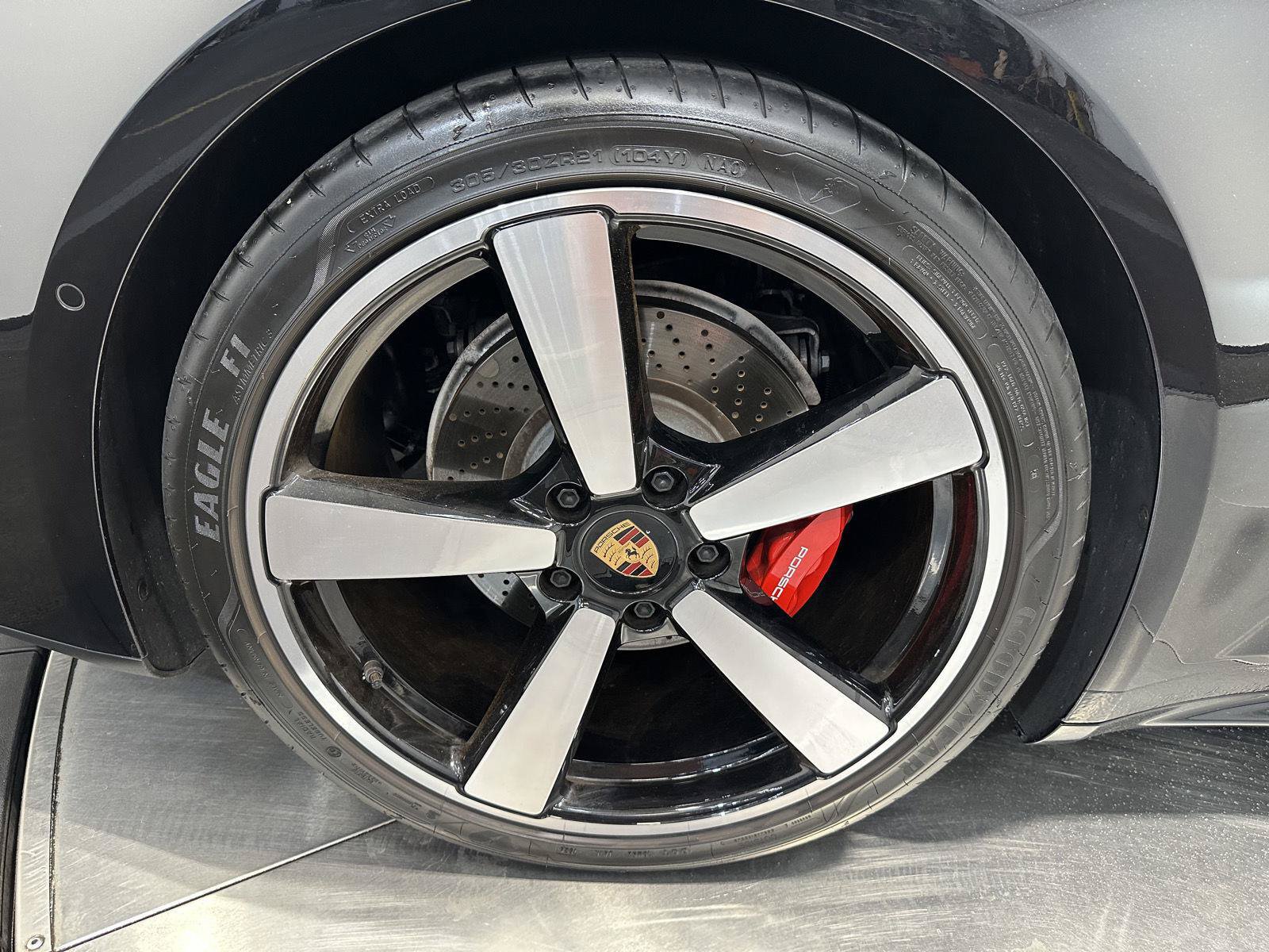 Certified 2025 Porsche 911 Carrera w/ Premium Package RWD image 13