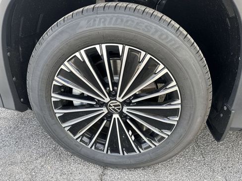 New 2026 Volkswagen Tiguan S AWD/4WD image 7