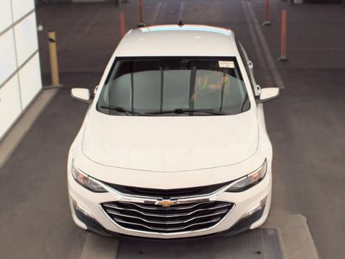 Used 2023 Chevrolet Malibu LS w/ Driver Confidence Package FWD image 2