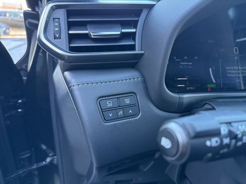 Certified 2025 Lexus LX 700h Overtrail image 14