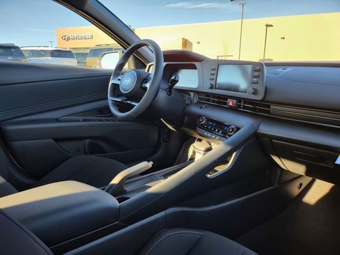 Certified 2026 Hyundai Elantra Sport image 25
