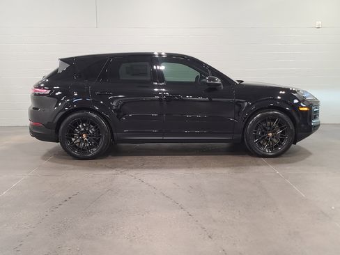 New 2026 Porsche Cayenne image 8