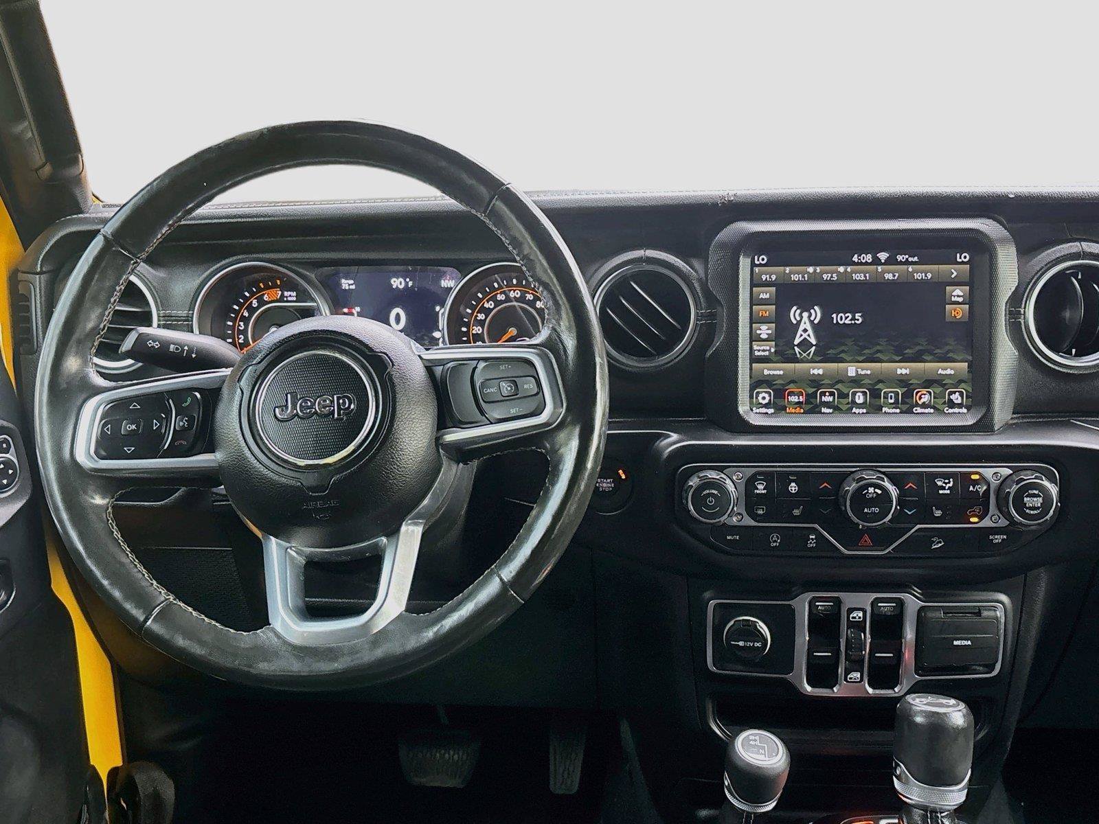 Used 2019 Jeep Wrangler Unlimited Sahara AWD/4WD image 17