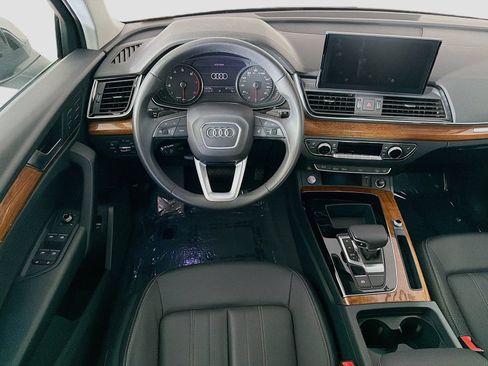 Used 2023 Audi Q5 2.0T Premium w/ Convenience Package AWD/4WD image 22