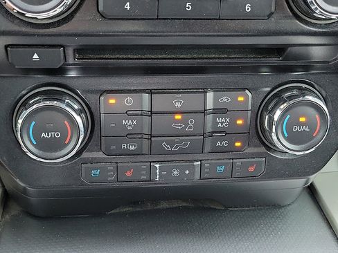 Used 2015 Ford F150 Lariat AWD/4WD image 15