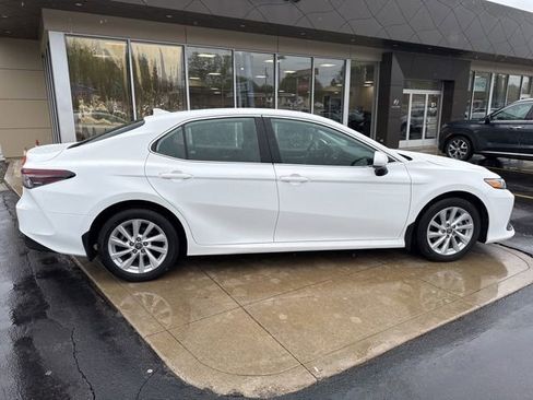 Used 2023 Toyota Camry LE AWD/4WD image 19