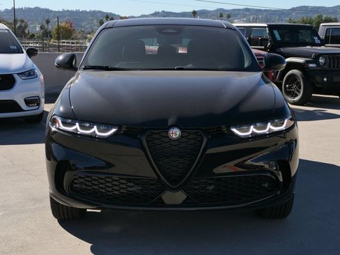Used 2025 Alfa Romeo Tonale AWD/4WD image 5