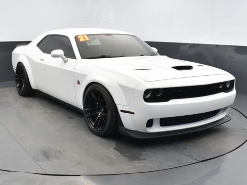 Used 2021 Dodge Challenger R/T Scat Pack image 11