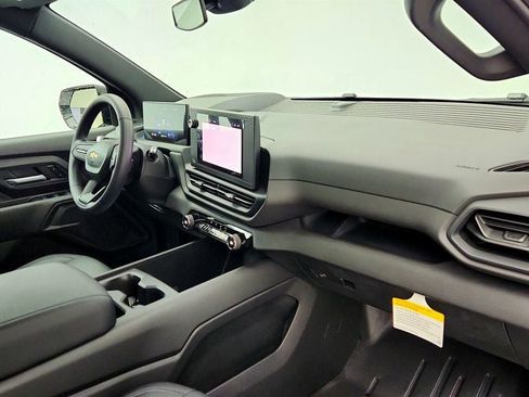 Used 2024 Chevrolet Silverado EV W/T AWD/4WD image 25