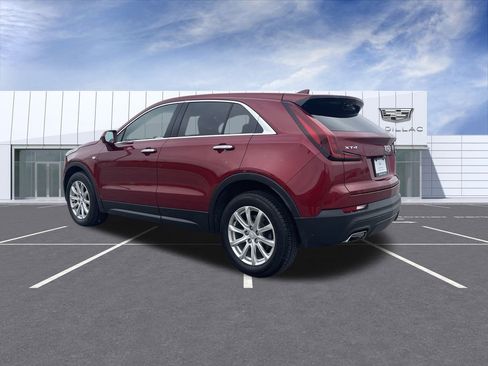 Used 2019 Cadillac XT4 Luxury w/ Cold Weather Package image 6