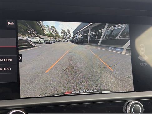 Used 2024 Porsche Macan Turbo image 15