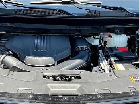 Used 2024 Chevrolet Traverse RS AWD/4WD image 22