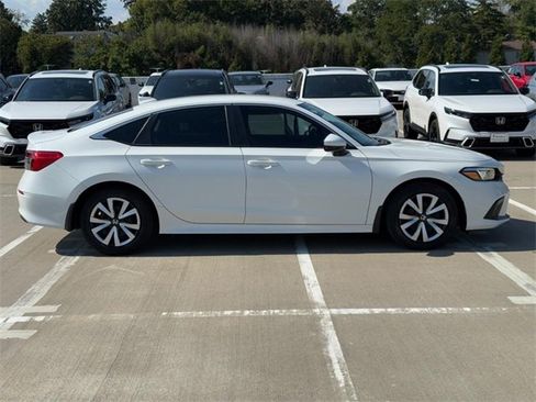 Used 2024 Honda Civic LX image 2