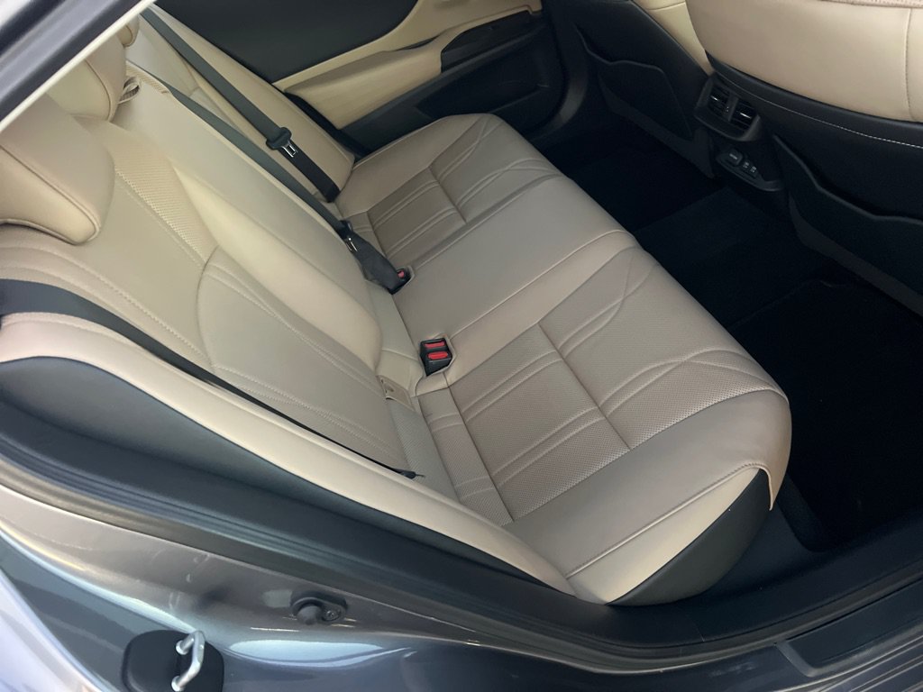 Used 2021 Lexus ES 250 w/ Luxury Package AWD/4WD image 15