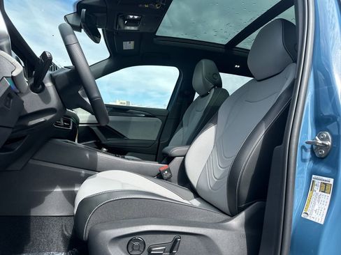 New 2026 Volkswagen Tiguan SE R-Line AWD/4WD image 3