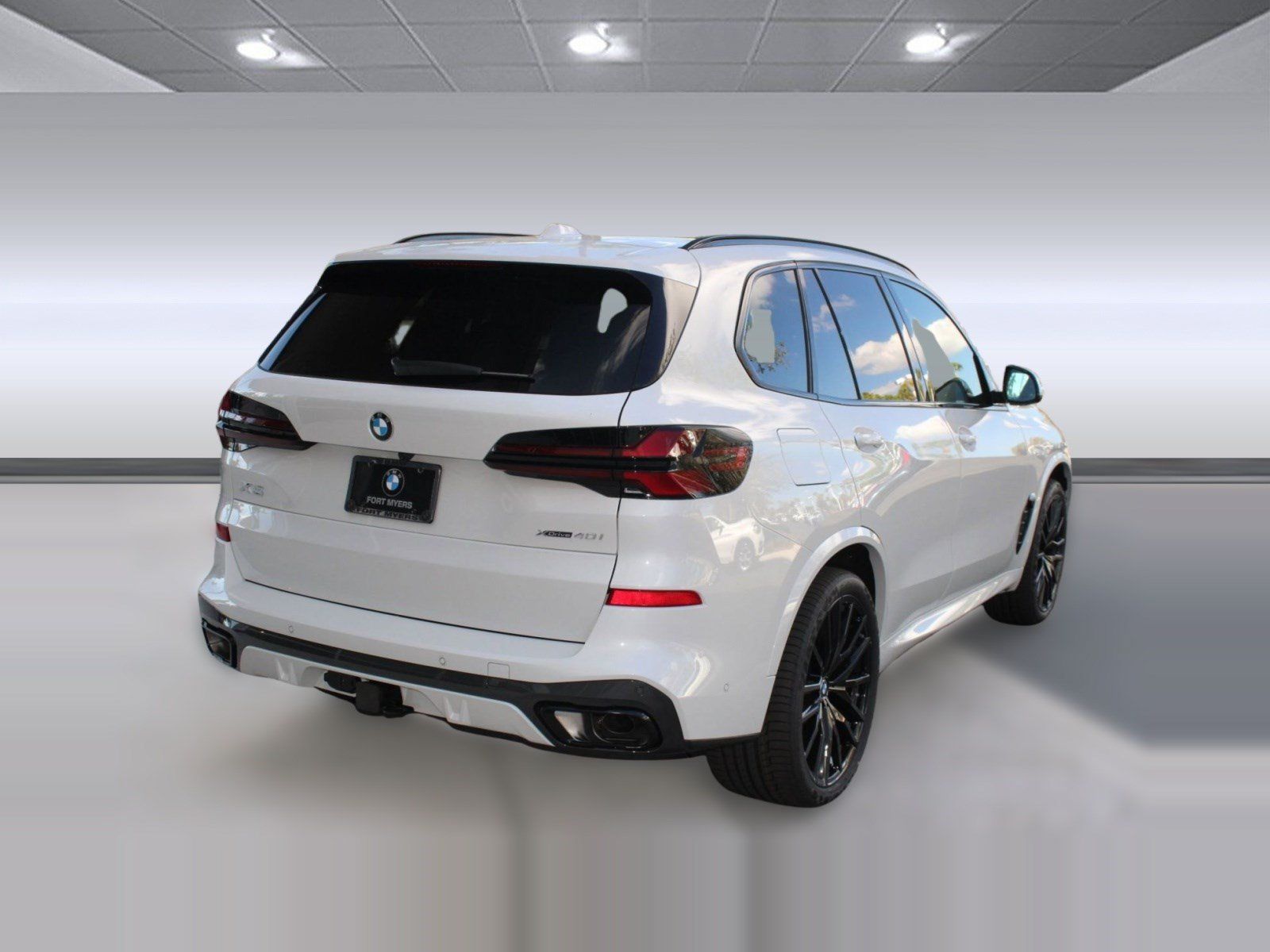 Used 2026 BMW X5 xDrive40i w/ M Sport Package AWD/4WD image 9