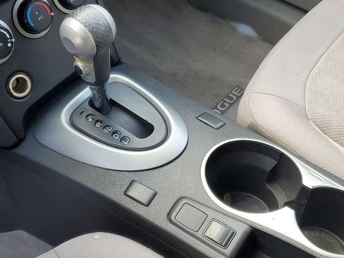 Used 2013 Nissan Rogue S image 18