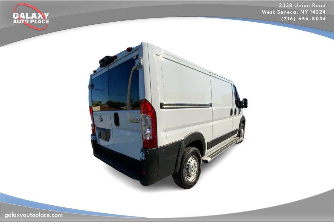 Used 2025 RAM ProMaster 2500 w/ U-Haul Equipment Group FWD image 5