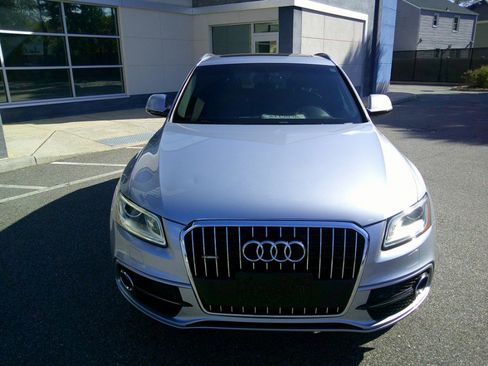 Used 2017 Audi Q5 2.0T Premium Plus w/ Technology Package image 8