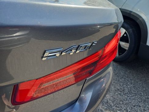 Used 2018 BMW 540i xDrive AWD/4WD image 4