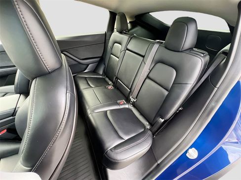 Used 2020 Tesla Model Y Long Range image 22