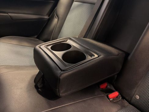 Used 2016 Toyota Corolla S image 28