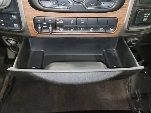 Used 2014 RAM 1500 Laramie w/ Convenience Group AWD/4WD image 35