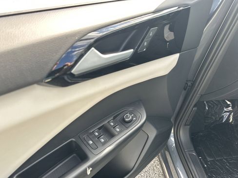 New 2026 Volkswagen Taos S image 15