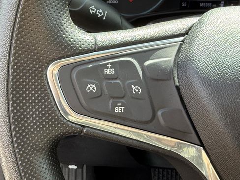 Used 2019 Chevrolet Equinox LS image 15