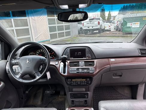 Used 2010 Honda Odyssey Touring image 11
