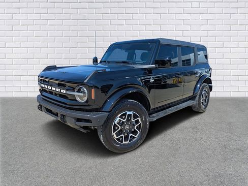 Used 2024 Ford Bronco Outer Banks image 1