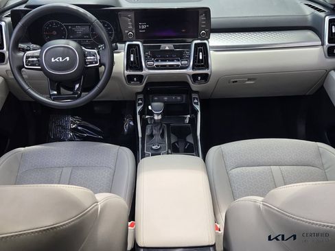 Certified 2022 Kia Sorento SX FWD image 13