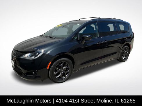Used 2020 Chrysler Pacifica Touring-L Plus FWD image 1