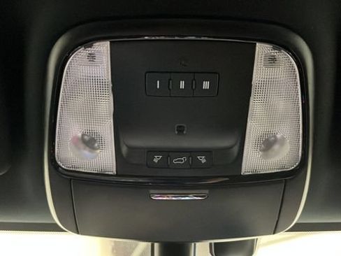 Used 2021 Dodge Durango R/T w/ Blacktop Package AWD/4WD image 31