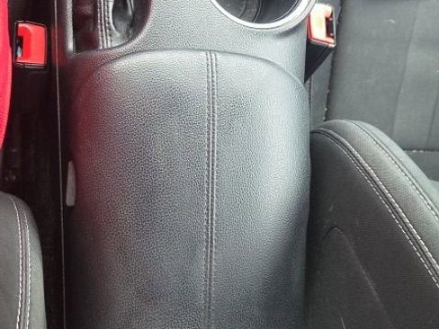 Used 2019 Ford Mustang Coupe image 28