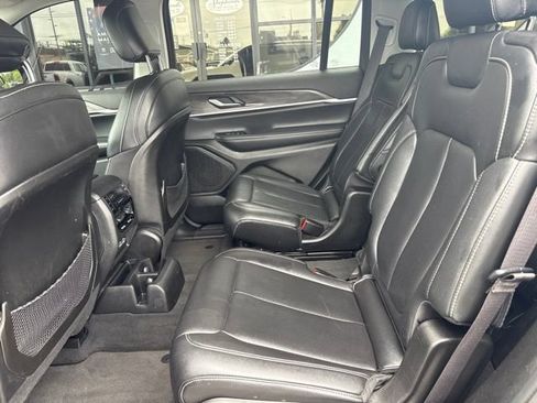 Used 2023 Jeep Grand Cherokee L Limited w/ Trailer Tow Group (B) AWD/4WD image 13