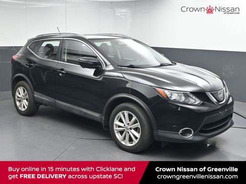 Used 2018 Nissan Rogue Sport SV w/ SV Technology Package image 1