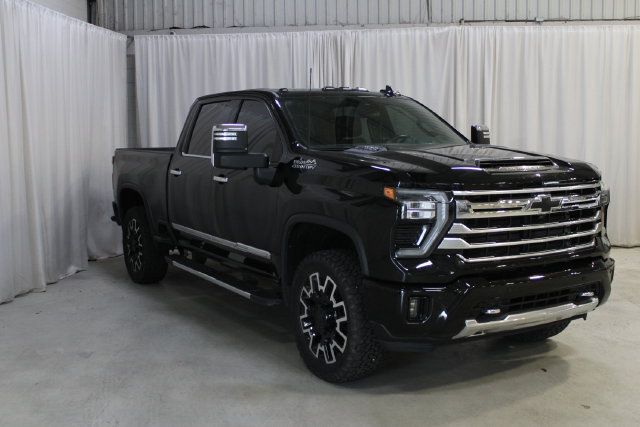 Used 2025 Chevrolet Silverado 2500 High Country AWD/4WD image 26