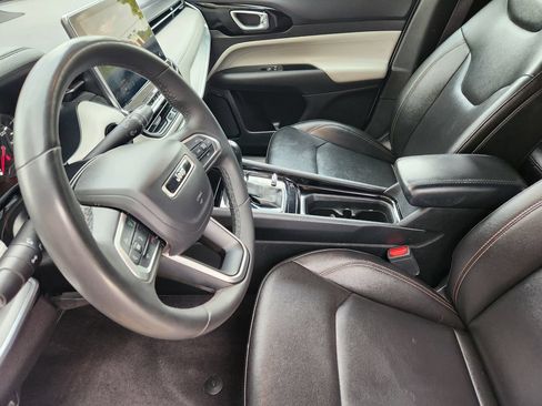 Used 2024 Jeep Compass Limited AWD/4WD image 12