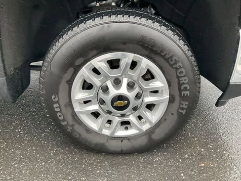 Certified 2025 Chevrolet Silverado 2500 LT w/ Convenience Package image 9