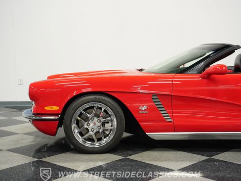 Used 2004 Chevrolet Corvette Convertible w/ Preferred Equipment Group image 22